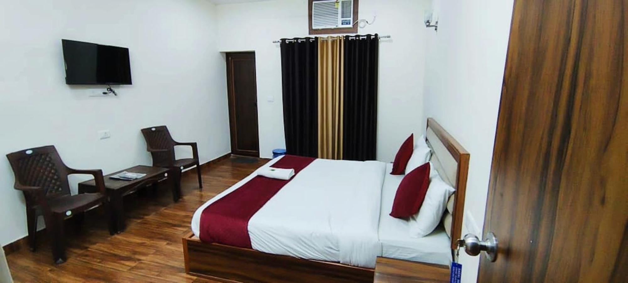 Luxury Rooms In Safdarjung Enclave Near Aiims & Safdarjung Hospital Új-Delhi Kültér fotó