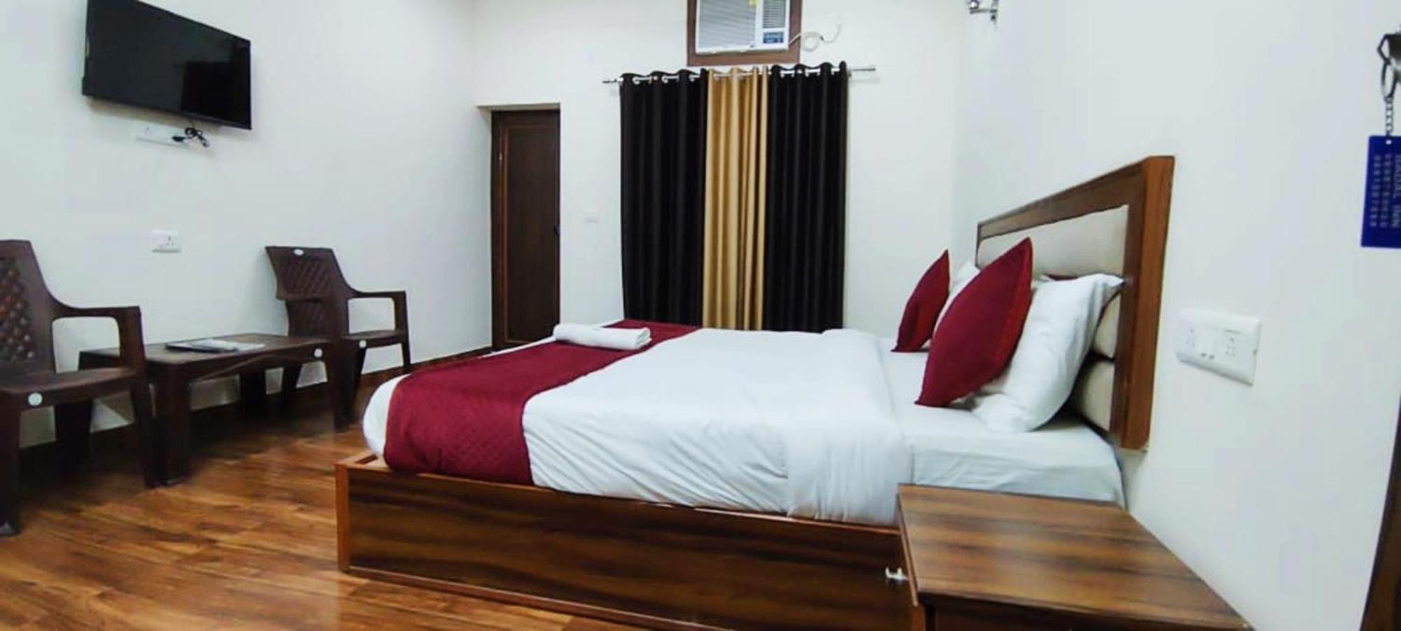 Luxury Rooms In Safdarjung Enclave Near Aiims & Safdarjung Hospital Új-Delhi Kültér fotó